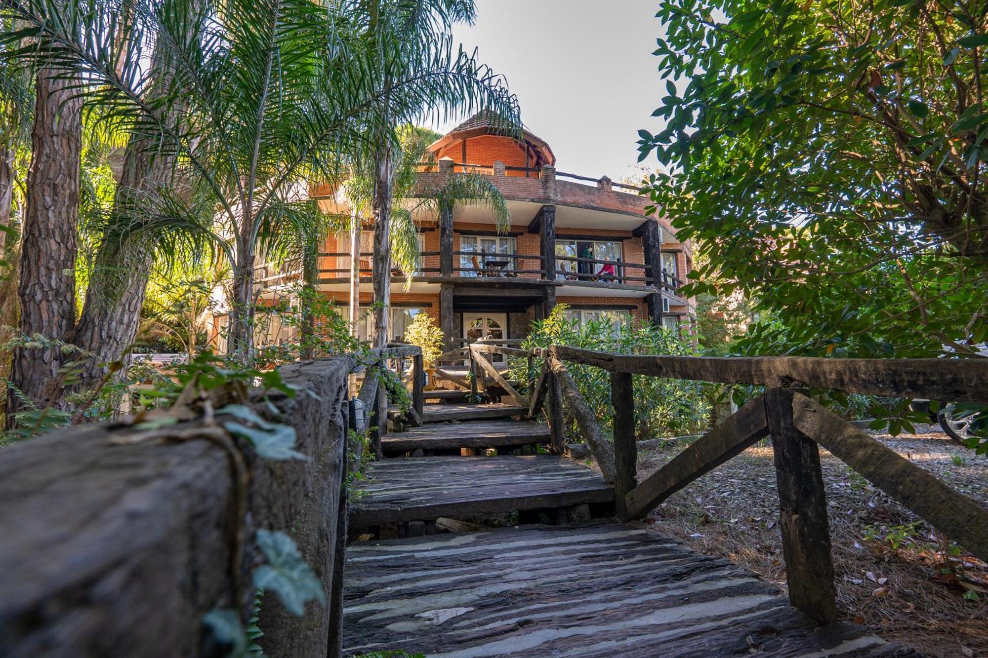 Carilo Village Apart Hotel & Spa Exterior photo